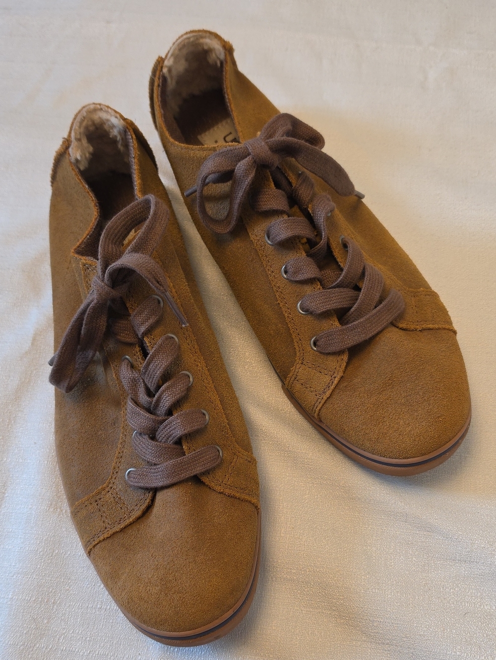 UGG Suede Lace-Up Sneakers in Cognac Brown Size 11